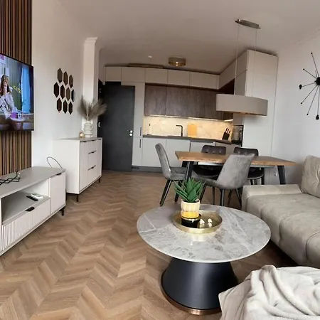 Etara Iv Apartment *